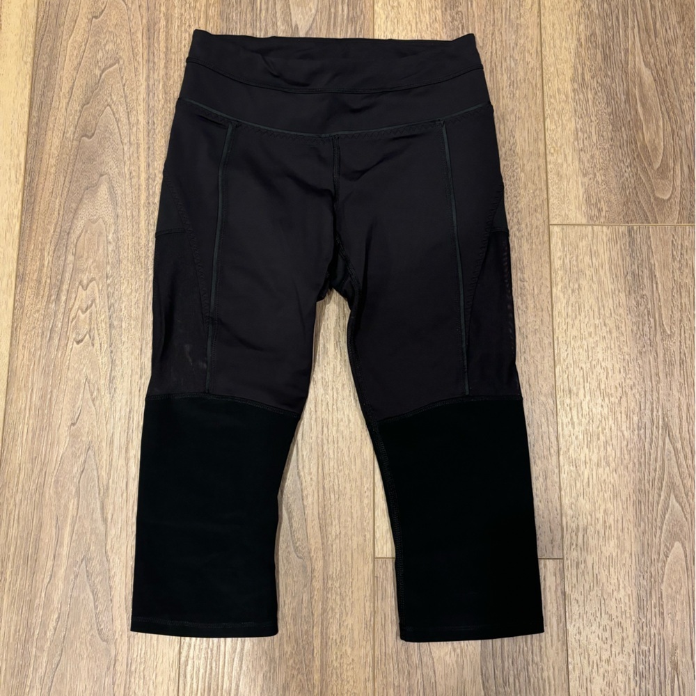 Lululemon Mesh Panel Crop 18"